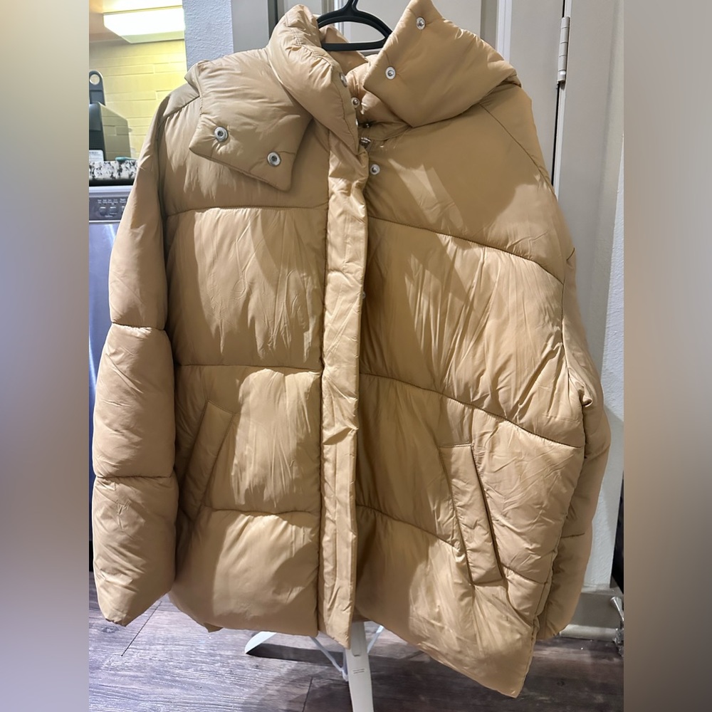 New Abercrombie & Fitch Oversized Puffer Jacket Size Small